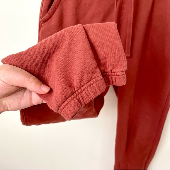 Pact Organic Cotton Jogger Sweatpants Burgundy - Picture 5 of 8